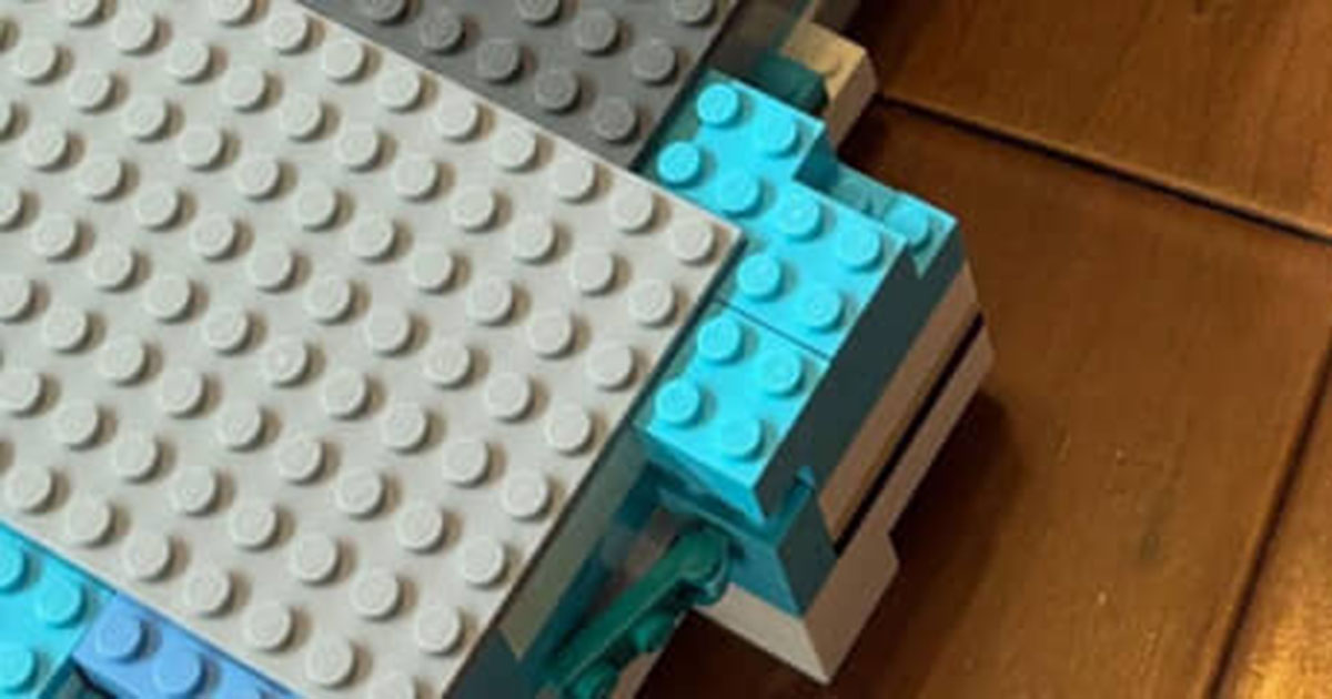 レゴビルダーになりたい小3息子→何も見ずにギターを作ったら……　父仰天の仕上がりに「これはすごい！！！」「天才だ！」（1/2） | ホビー ねとらぼ