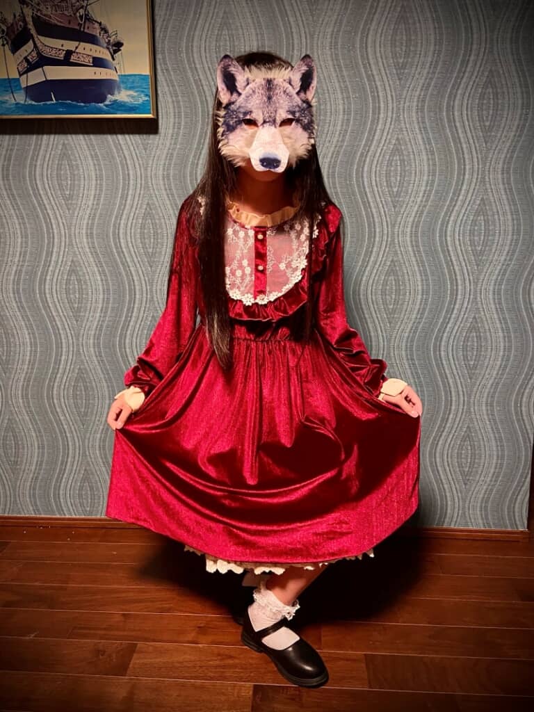 オオカミ様になりきるスーさん