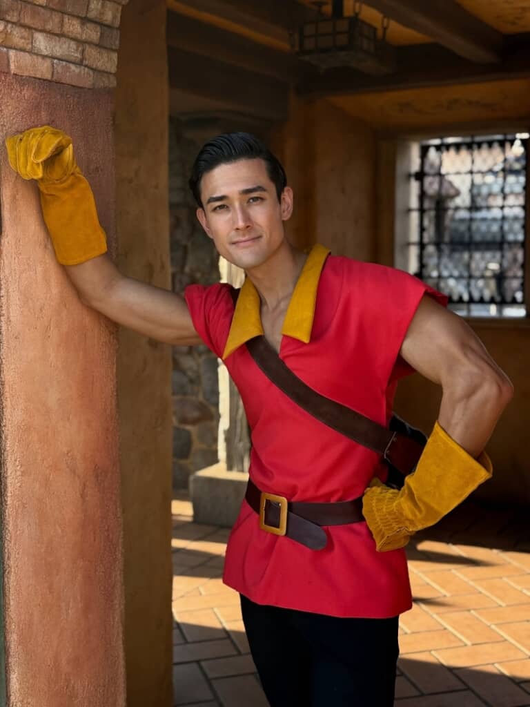 細身のガストンかと思いきや……