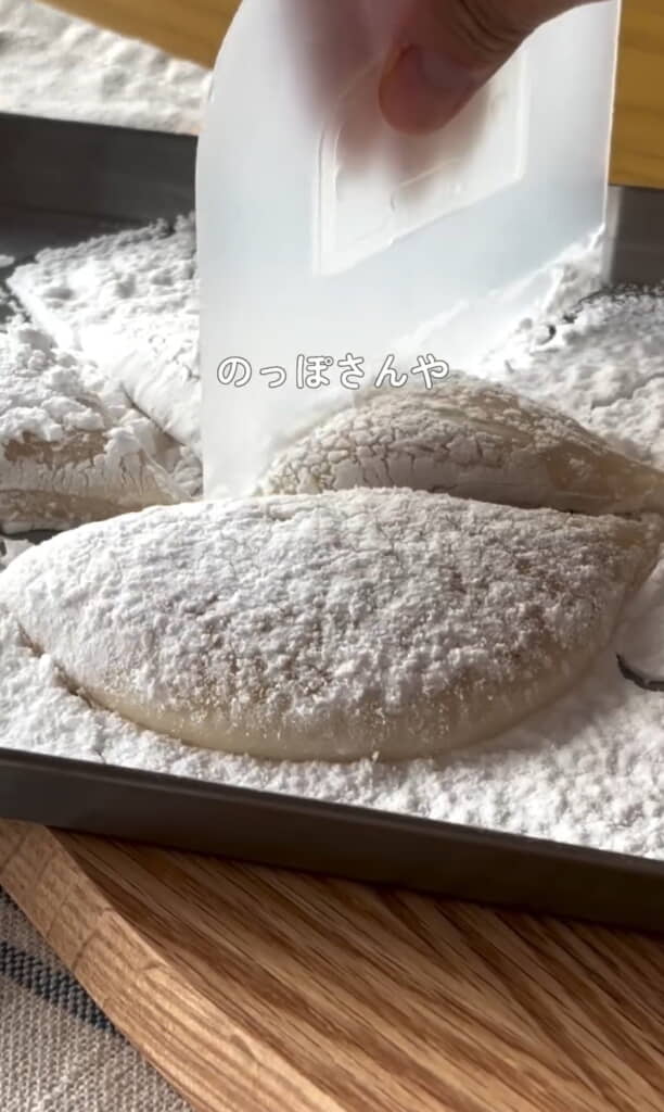 片栗粉をまぶして6等分に