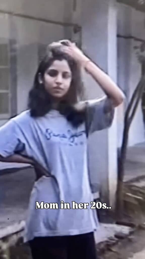 20代だったころのSavvyさんのママ。よく似てる！