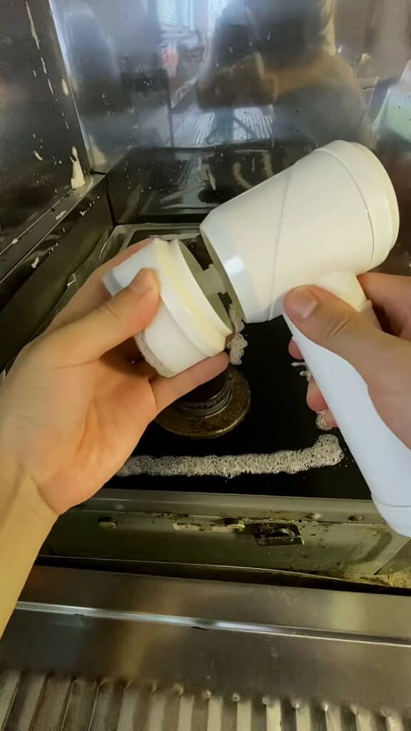 ハードスポンジに付け替えてお掃除