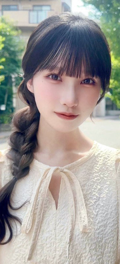 現在23歳の柚木毬乃さん