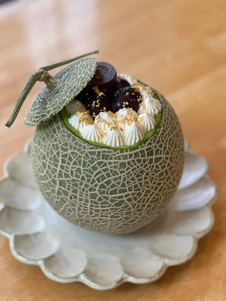 メロン丸ごとケーキ