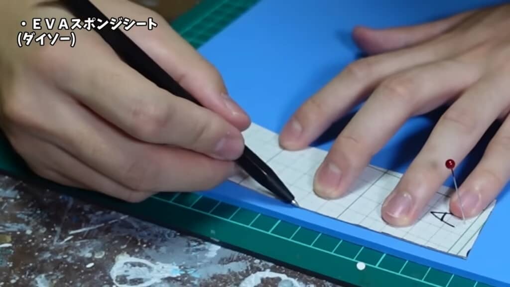 メイン素材のスポンジシート。「EVA」は汎用人型決戦兵器ではなく、「Ethylene-vinyl acetate（エチレン酢酸ビニル）」の略です