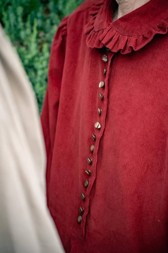 貝殻ボタンもすてき