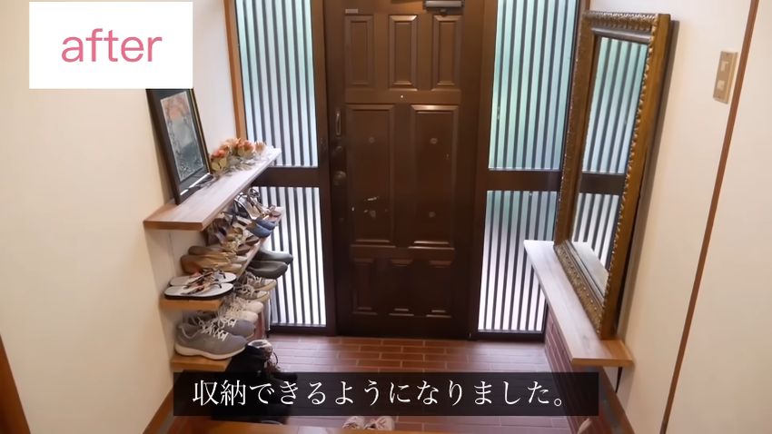 DIYで両サイドに可動棚と鏡を設けた玄関