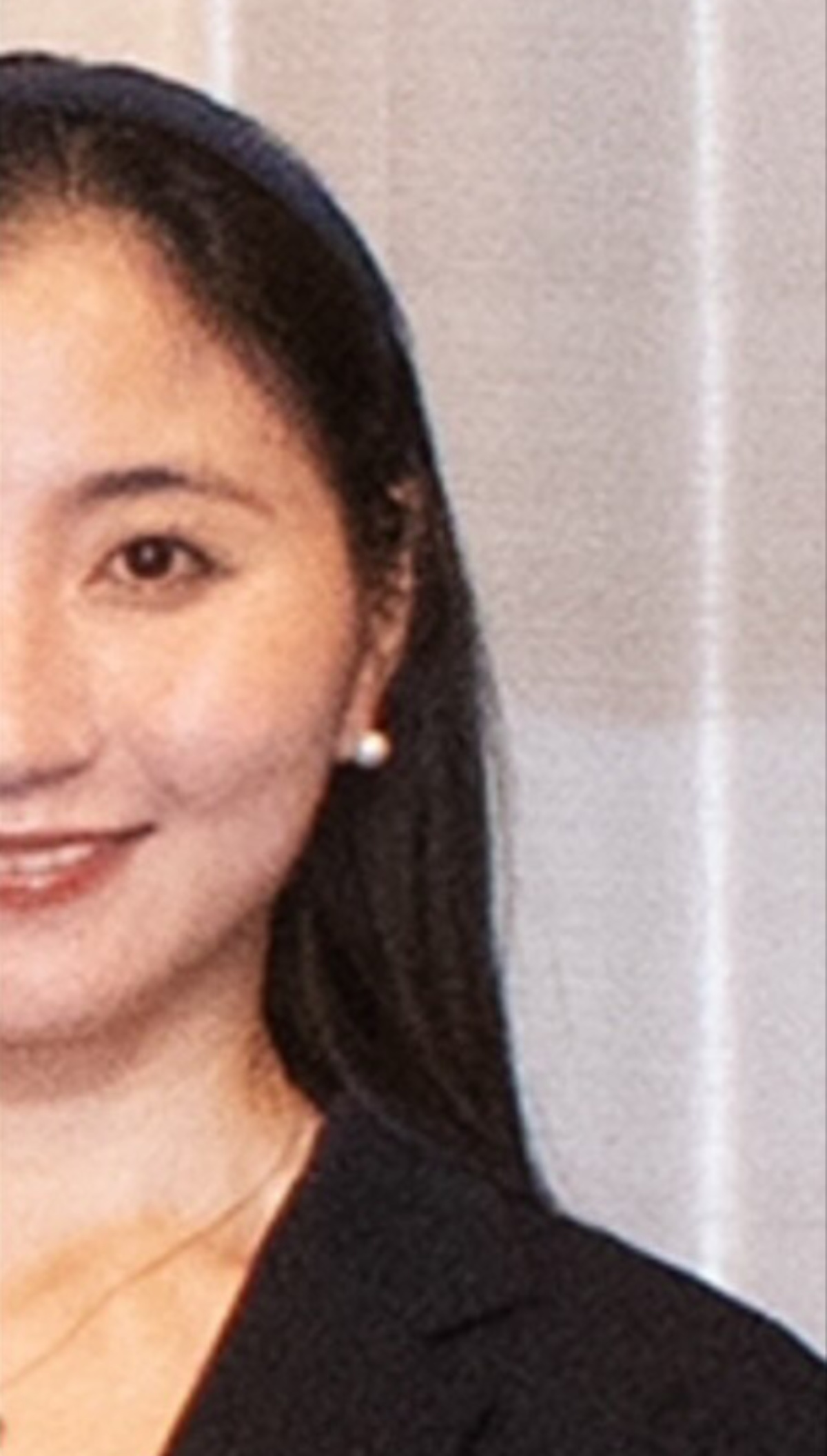 母の顔と自分の顔、半分ずつくっつけてみると……　親族もぎょっとするまさかの1枚に「遺伝子ってすごい」「まさに『生き写し』」（1/3） | ライフスタイル ねとらぼ