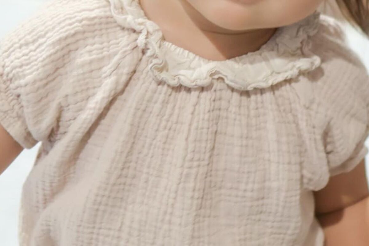 支援センターでもらったおもちゃ→2歳娘が着けたら……　まさかの姿に「朝から元気出た」「わたしも欲しい」 | 育児 ねとらぼ