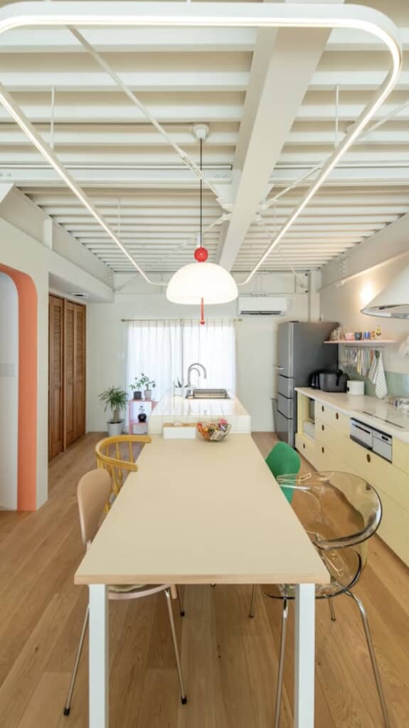 かわいいペンダントライトがアクセントに！