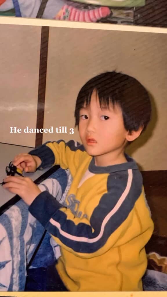 こたつの中でパシャリ