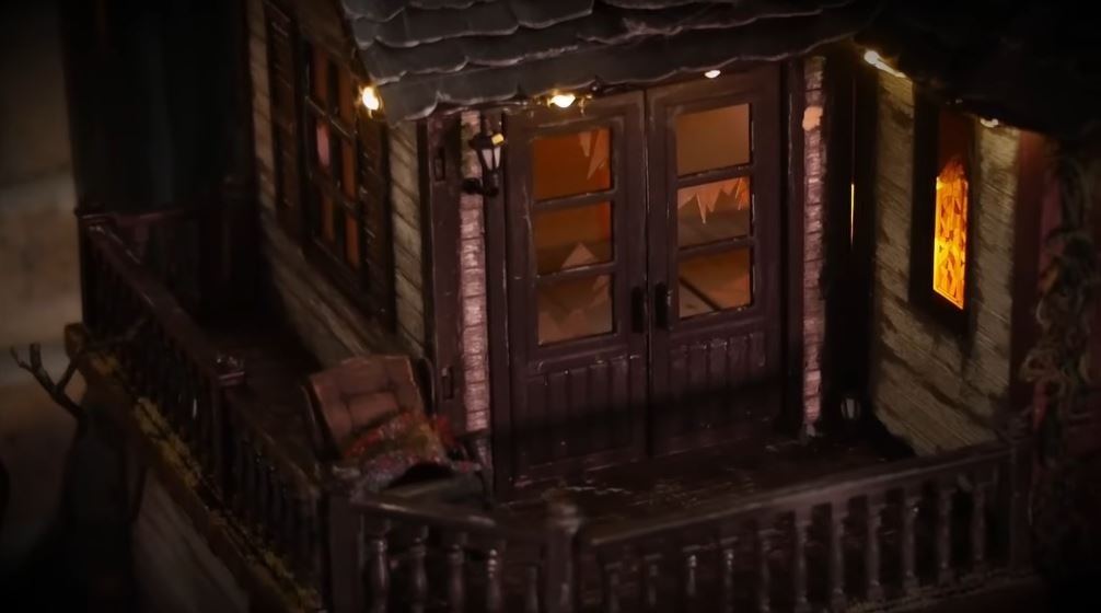 おどろどろしいホーンテッドハウスが完成！