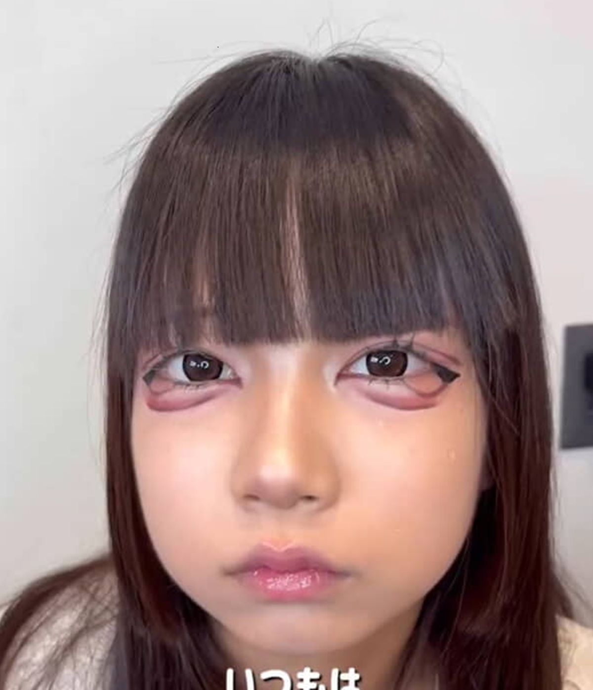 普段は地雷メイクの中学生娘、ママがナチュラルメイクすると……「安室奈美恵に見えた」　驚きの仕上がりが314万再生「めっちゃ最強やん！」（1/3） | 美容 ねとらぼ