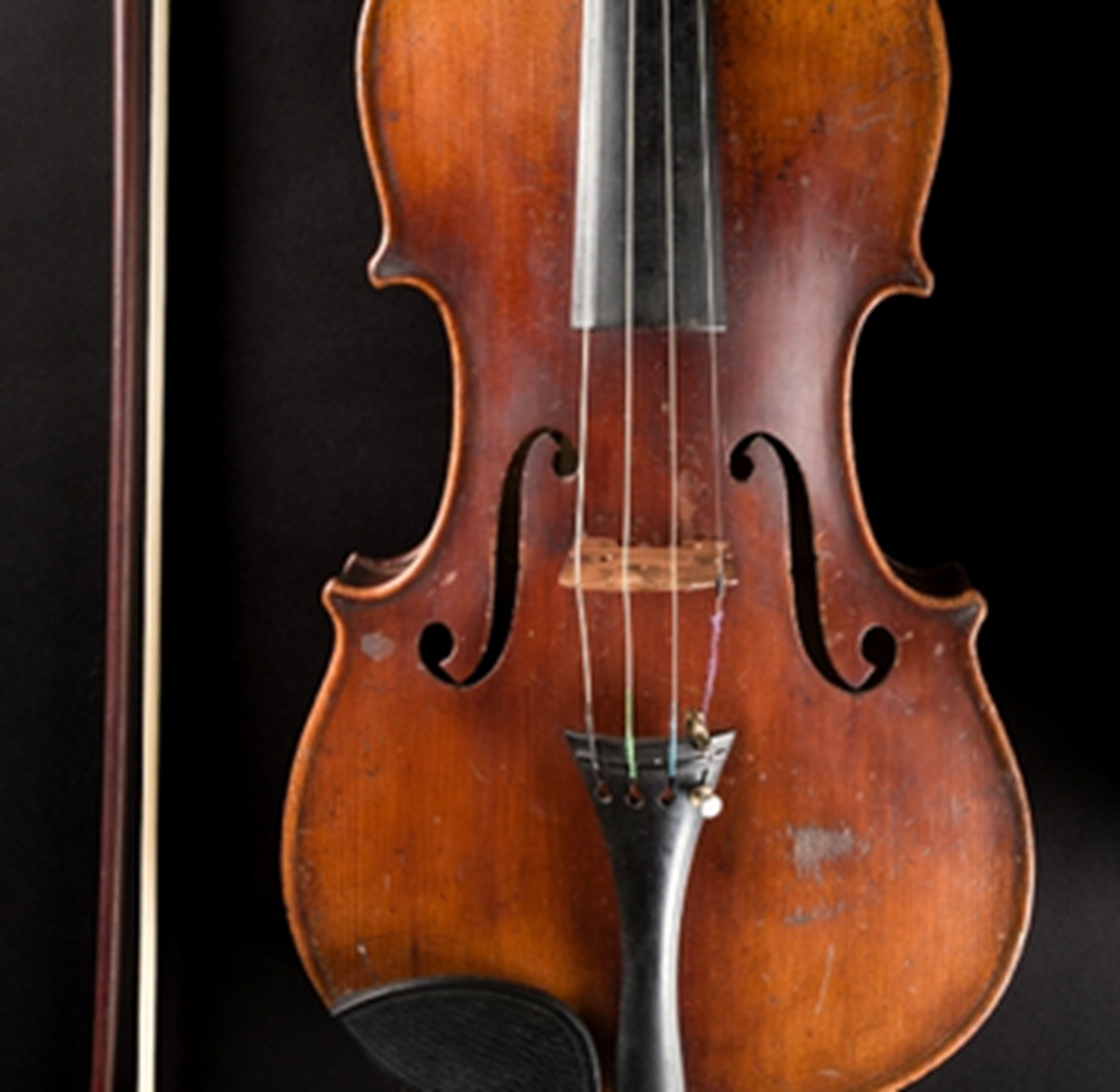 バイオリン　総額　約800,000円 アインシュタインのバイオリン、約1億7500万円で落札 亡命前に親友へ託
