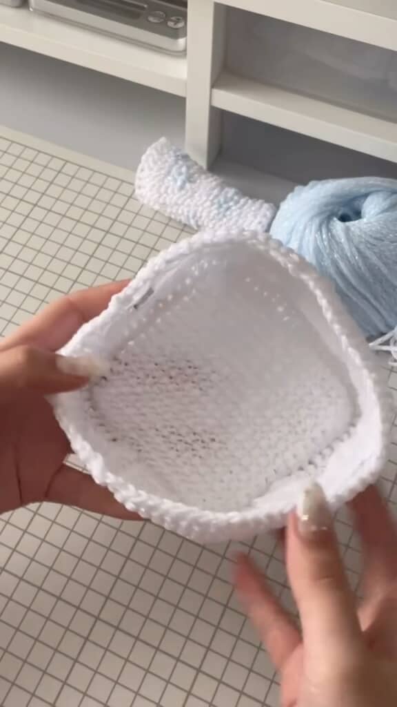 本体に縫い付ける