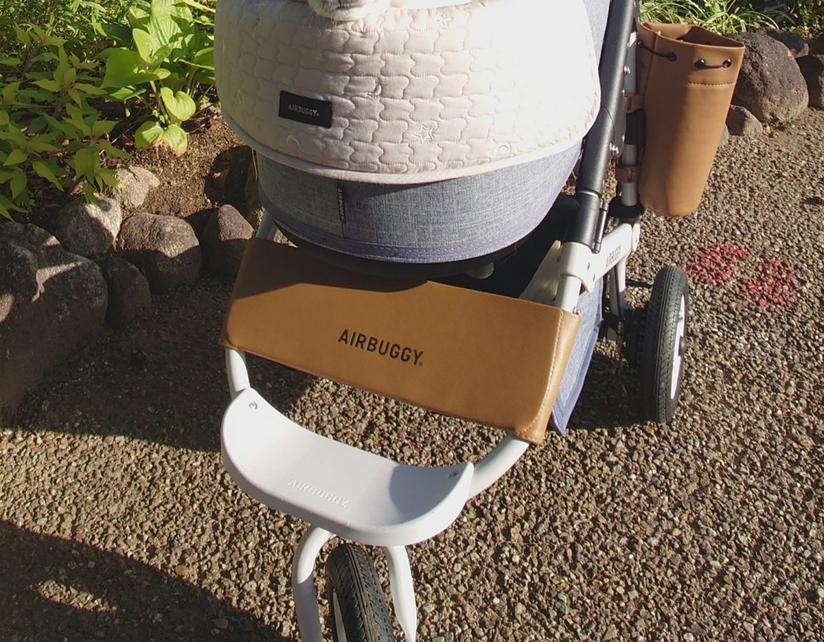 犬と散歩中、飼い主がアイスを買うと店員がざわつきはじめ……　振り返った光景が144万表示「良すぎる」（1/3） | 犬 ねとらぼ