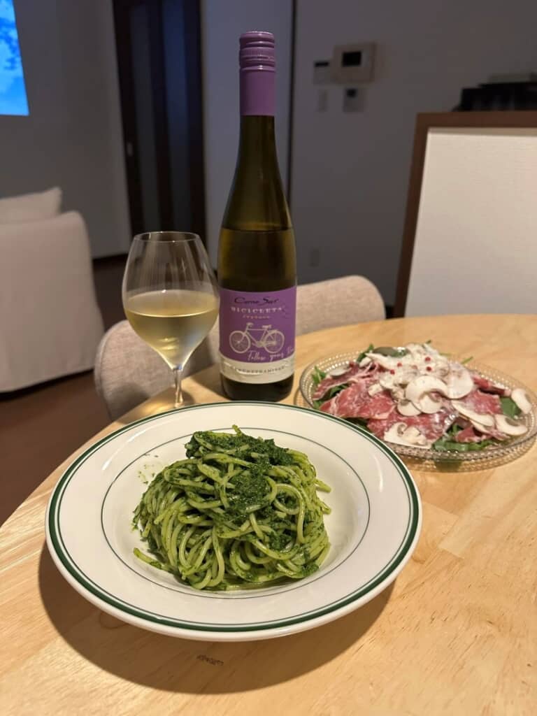 パスタ？　いえサラダです！