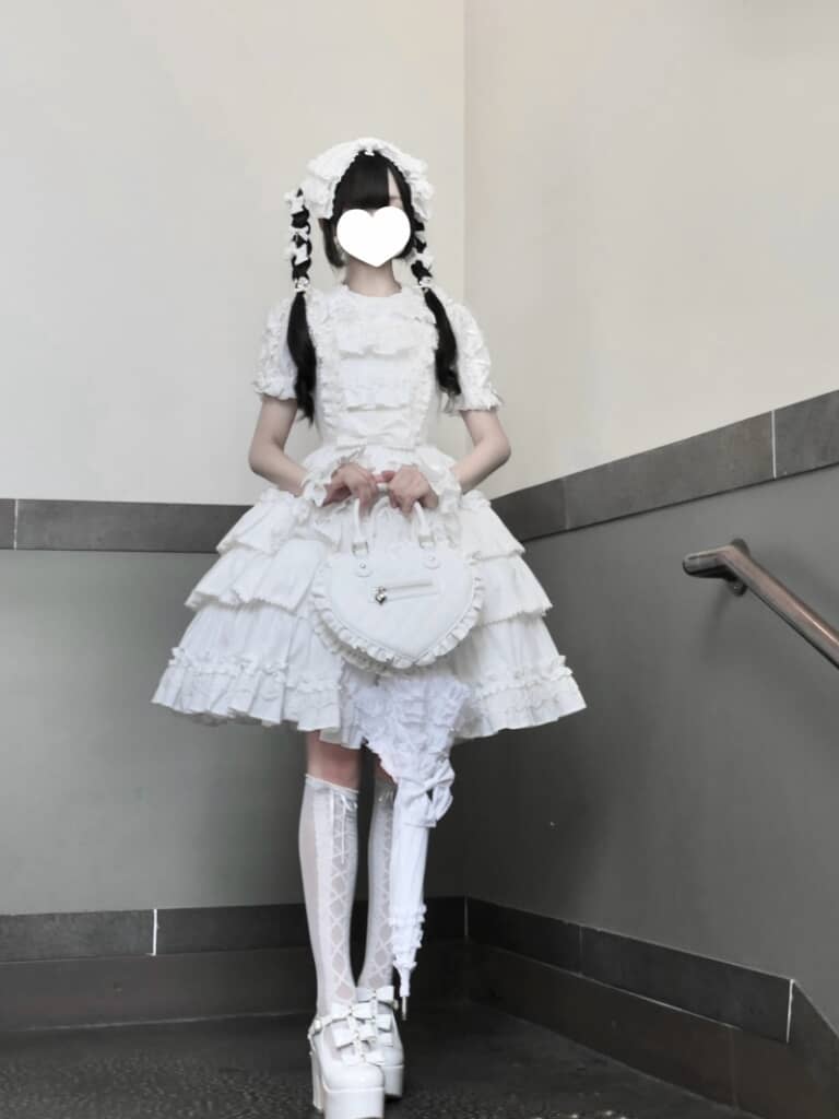 真っ白なロリィタファッションが好きな白蘭さん