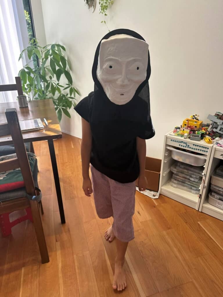 虚無感漂う表情が怖い