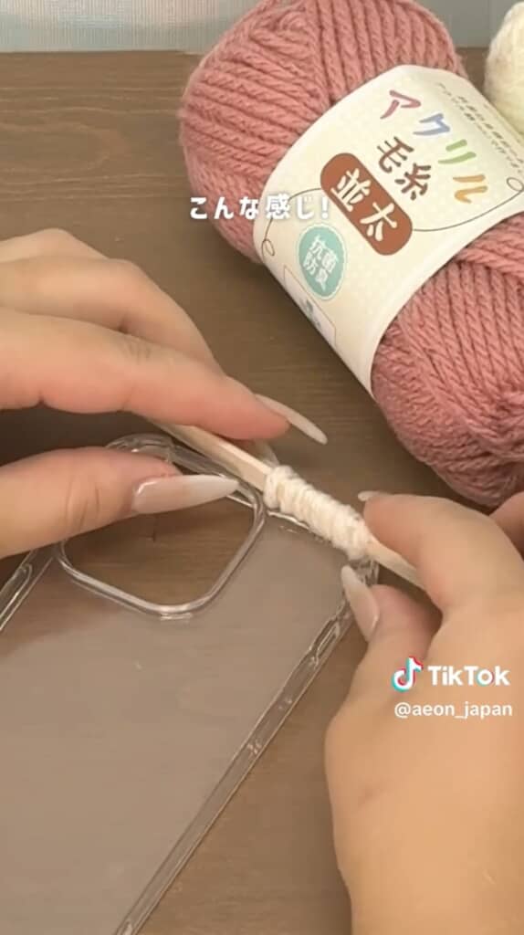 スティックを寝かせず立てて貼り付けています