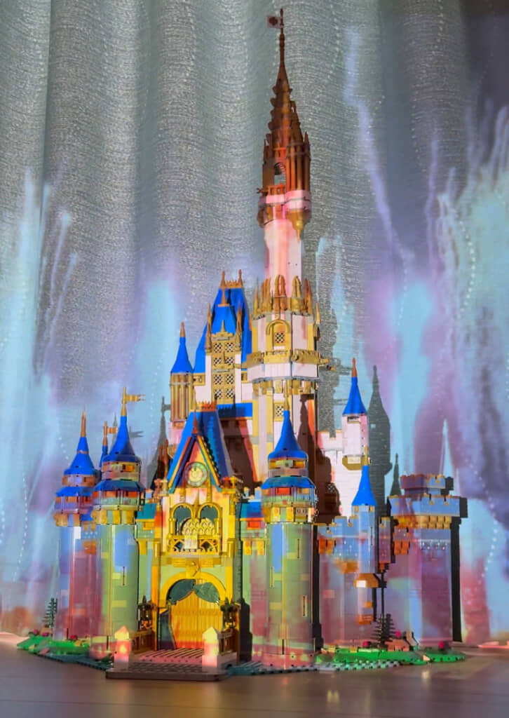 花火も背景のカーテンに映し出されます