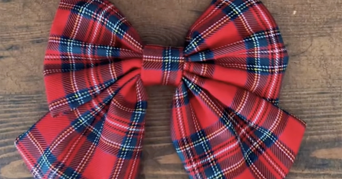 ハンドメイド作家が、赤チェックのリボンを大量に作ってさらに……「これ
