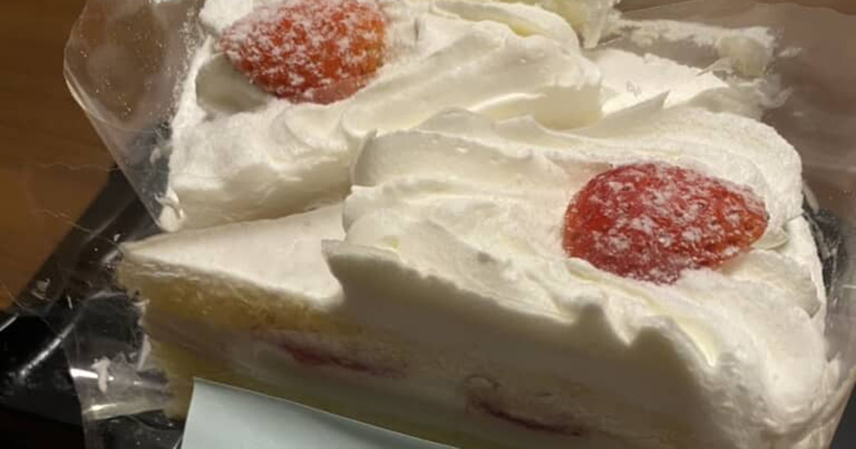 夫が仮免に合格→妻がお祝いにケーキを用意するも……「お茶吹いたww」　添えられた“まさかのメッセージ”が1000万表示（1/3） | ライフスタイル ねとらぼ