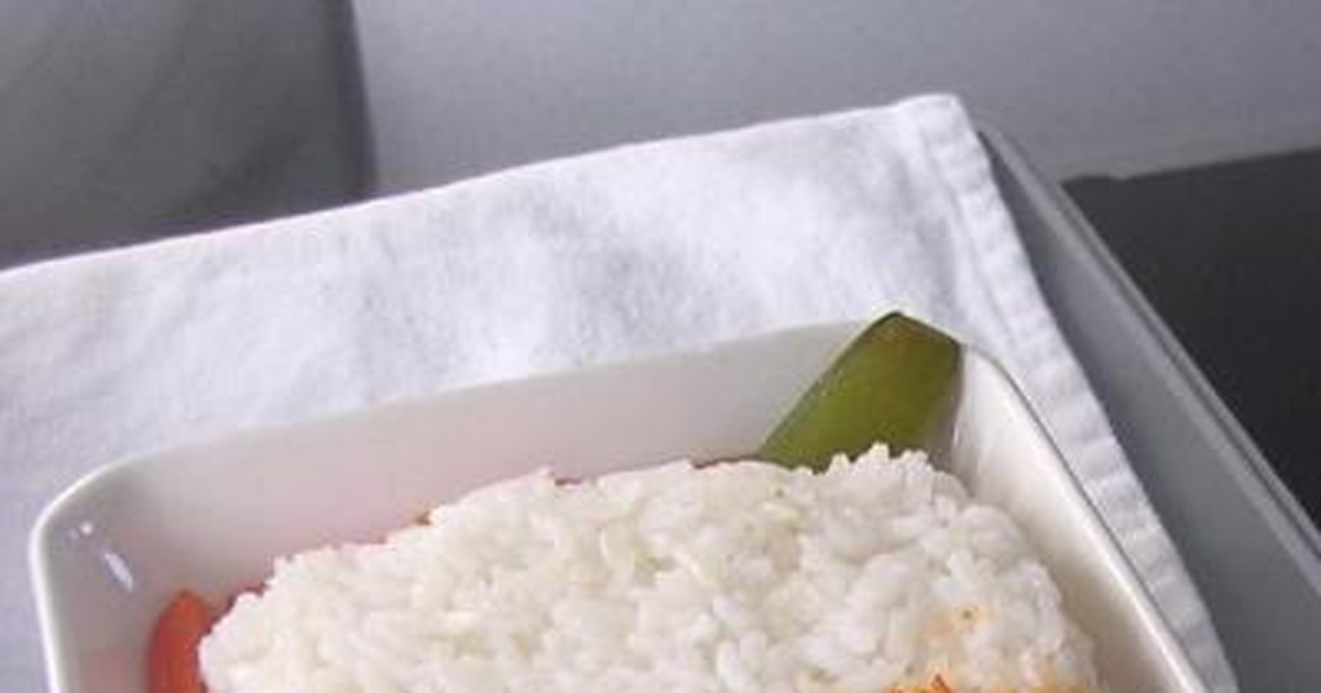 中国の飛行機の機内食「“鶏か蛇”どちらにしますか？」と聞かれ“蛇”を選んだら……「えええww」出てきた食事に「なるほど……」「これはwww」などの声（1/2） | ライフスタイル ねとらぼ