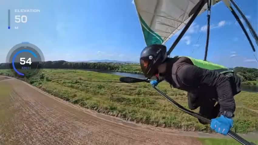 河川敷に着陸しようとする投稿者