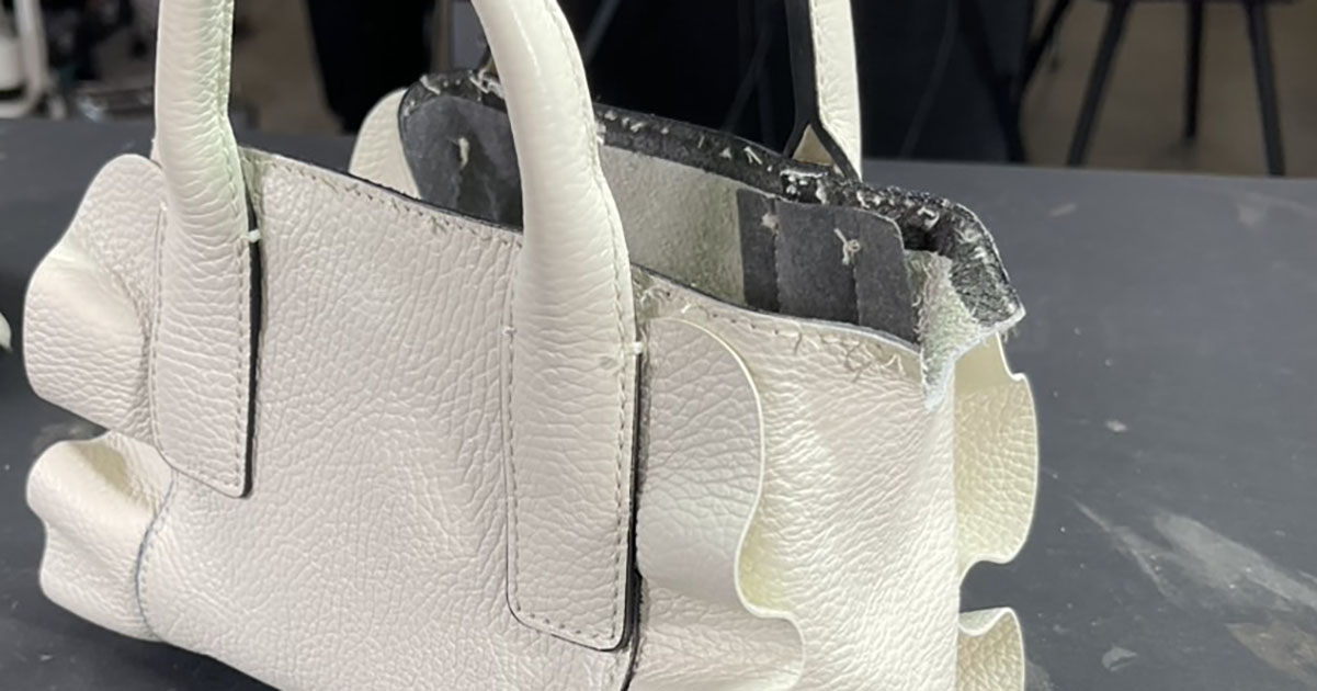 妻がメルカリで買ったバッグ→分解した夫が“手直し”したら……　「すごー！」「もう神業」「愛が感じられた」（1/3） | ホビー ねとらぼ