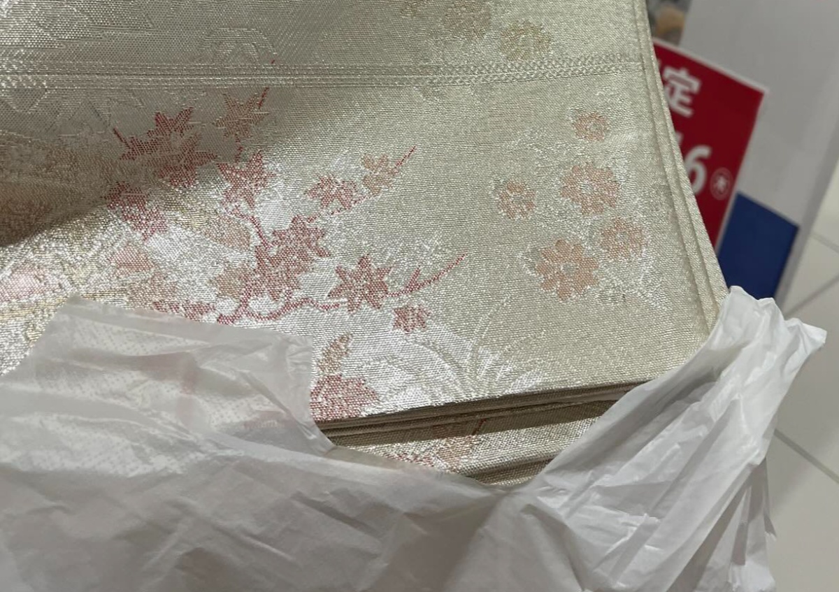 セールで1000円で買った帯、リメイクしようと洗濯した後に……「えええぇ！」　まさかの正体と完成品に「羨ましい」「いい買い物しましたね」（1/3） | ライフスタイル ねとらぼ