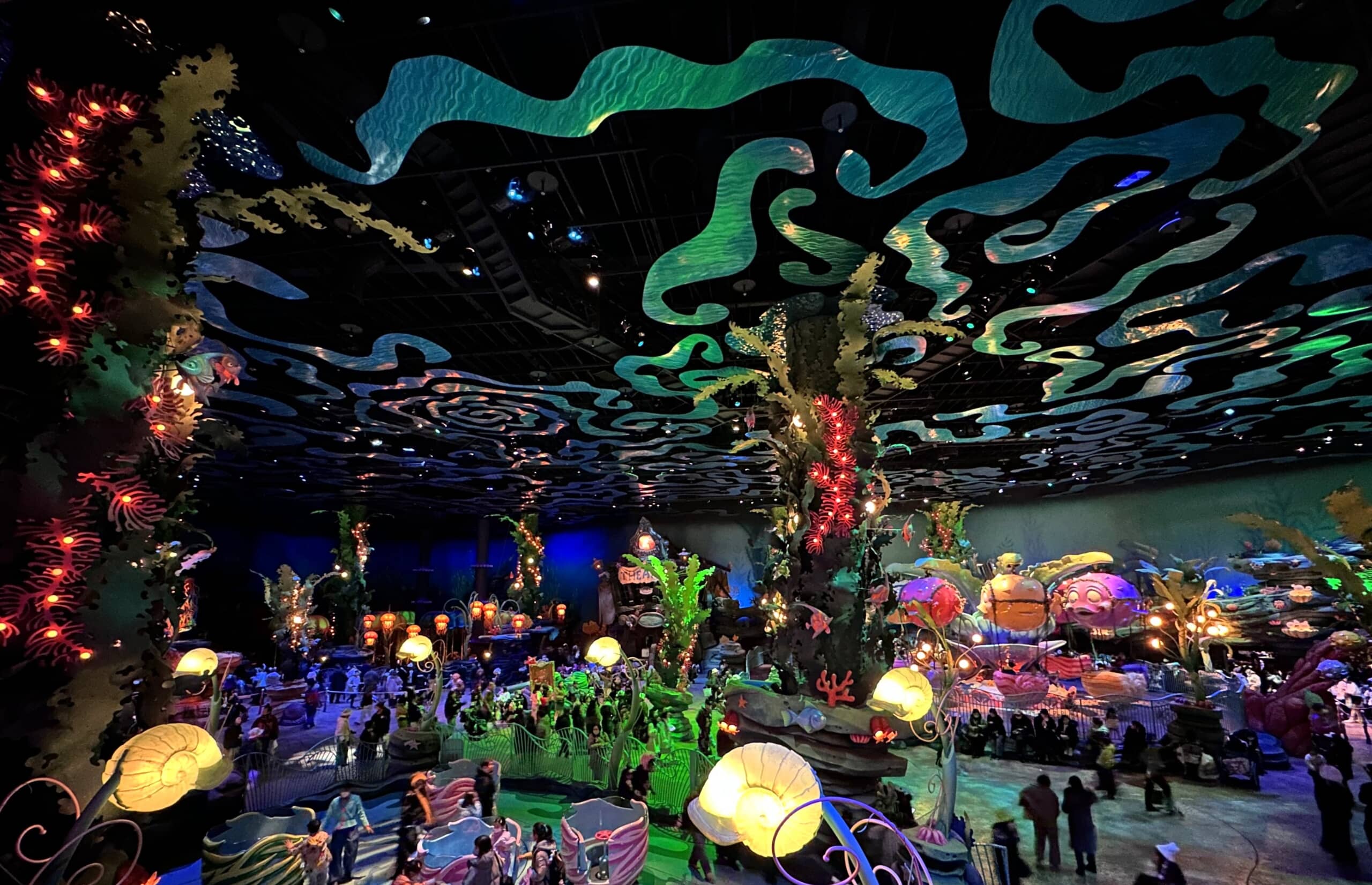 “ディズニー内で一番豪華な休憩所”って？　「知らなかった」「悲しくなっちゃう」「ここお気に入り」とさまざまな声（1/3） | ディズニー ねとらぼ