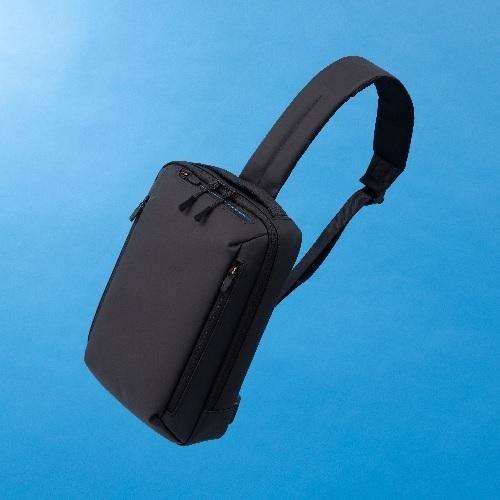 ANA ボディバッグ 超軽い！」ANAの“軽量バッグ”が高評価 「使いやすさ、サイズ、抜群