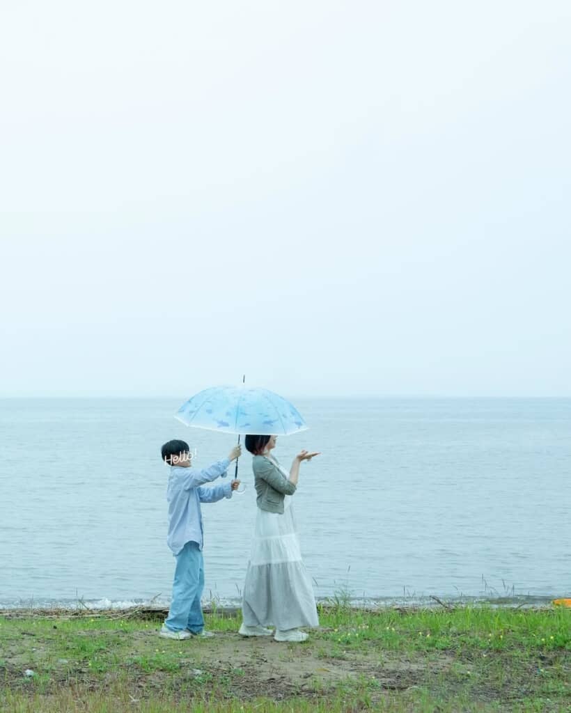 相合い傘をしながら、楽しく撮影していきます