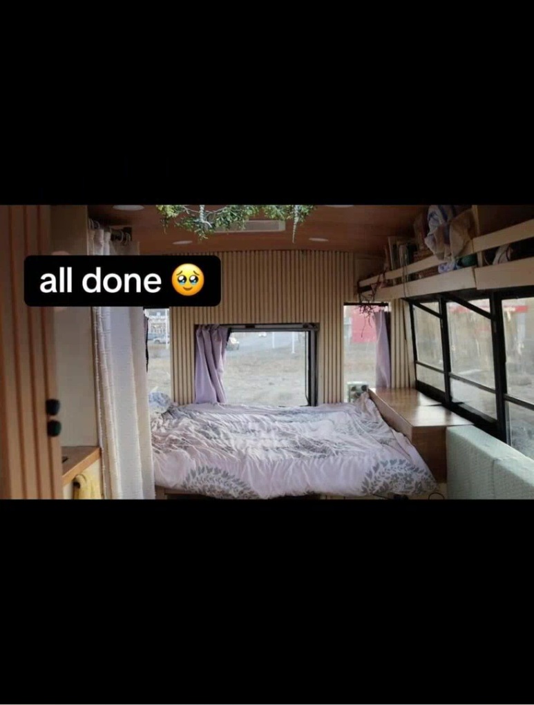 DIY完了のスクールバス