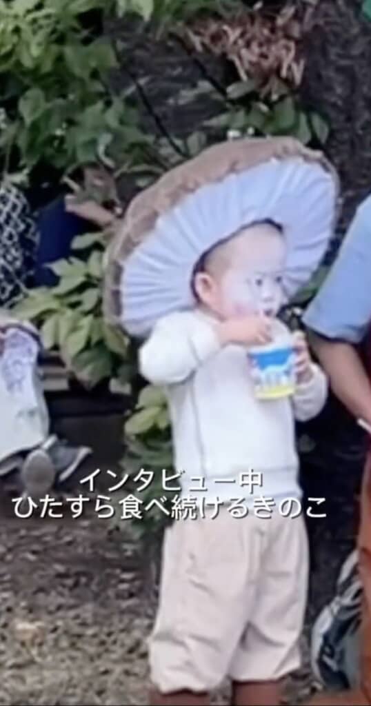 インタビュー中もかき氷に夢中のお兄ちゃん