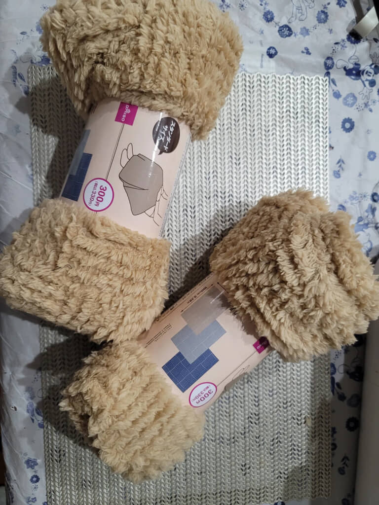 ダイソーのブランケット