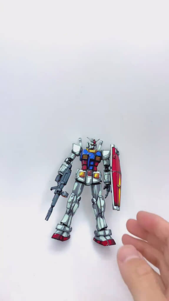 手が伸びてきて……