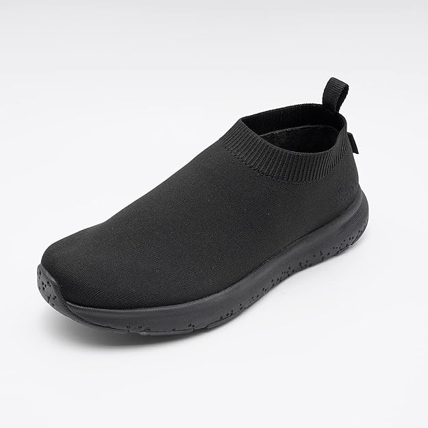 ザ・ノース・フェイスの全天候型高機能シューズ GORE-TEX搭載で無敵」サロモンの全天候型、ザ・ノース・フェイス