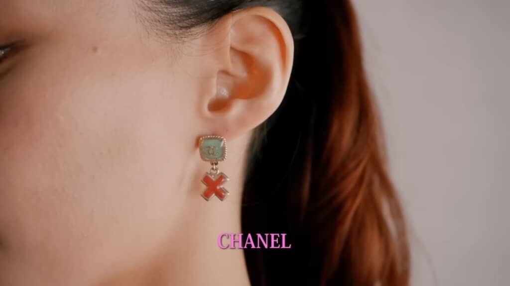 シャネルのコスチュームジュエリーのピアス