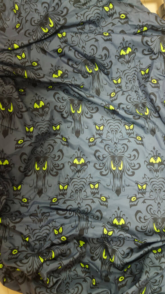 ホーンテッドマンションの壁紙柄