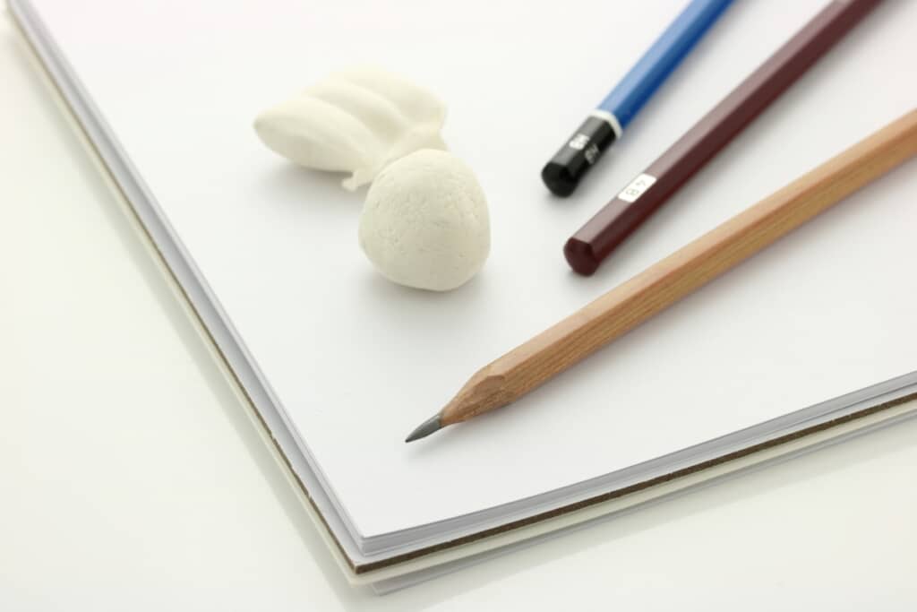 よく怒られていたというデッサンとは？（出典：PIXTA）