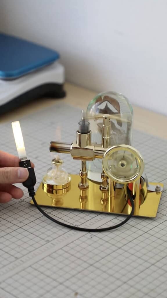 USBライトも点灯させられました