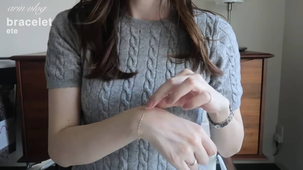 毎日身に着けているeteのブレスレット