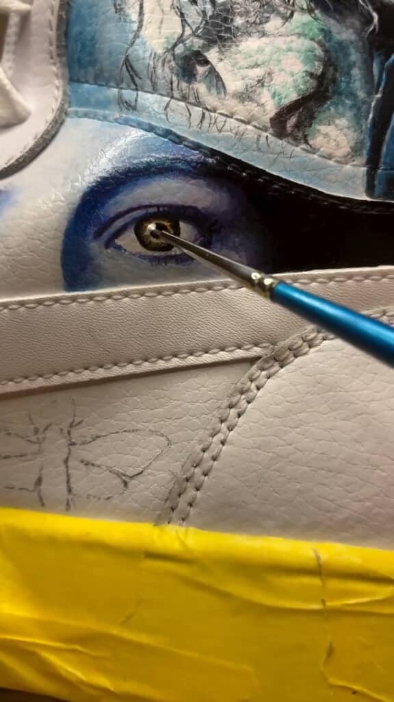 瞳の繊細なこと……！