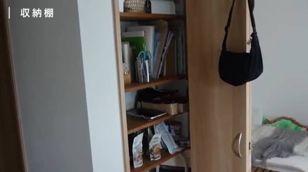 収納棚