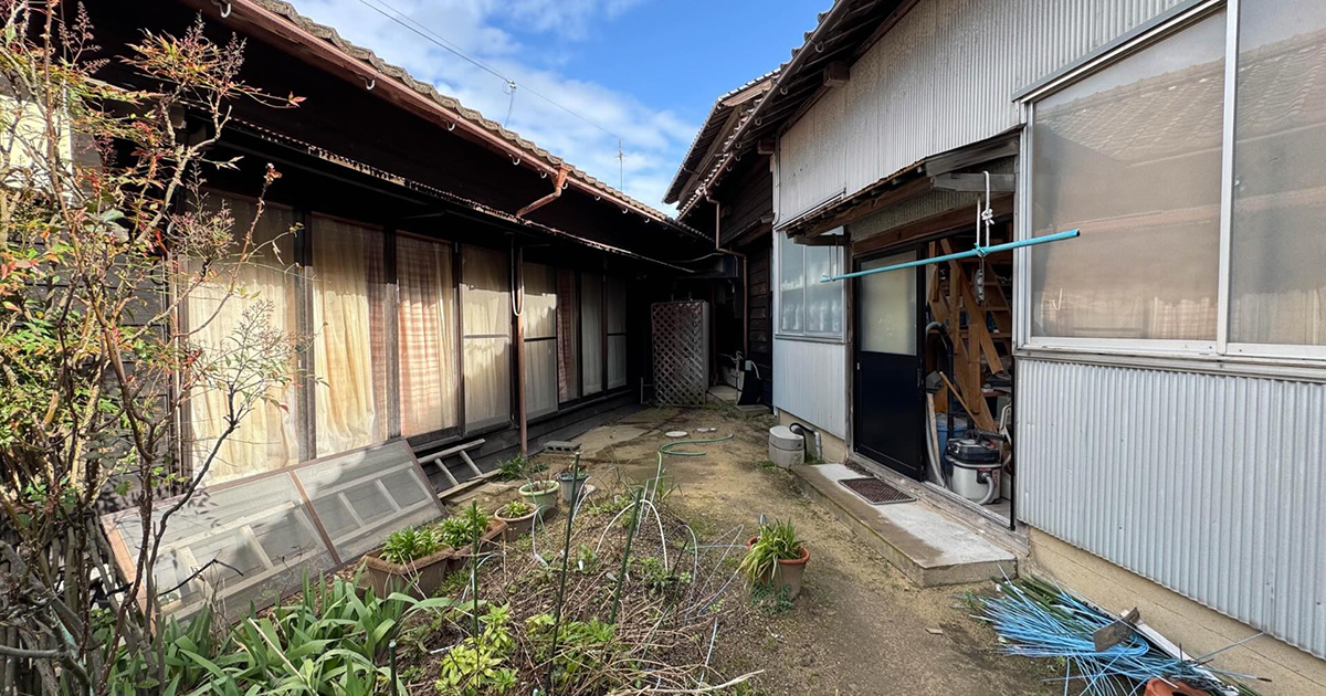 祖母から受け継いだ“ボロボロの空き家”→孫世帯が住むためリノベしたら……　見違える空間に「す、すごすぎる」（1/2） | リフォーム・リノベーション・DIY ねとらぼ