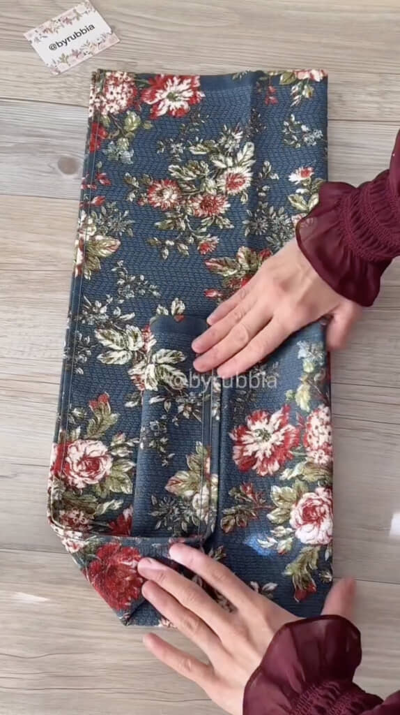 開いてつぶします