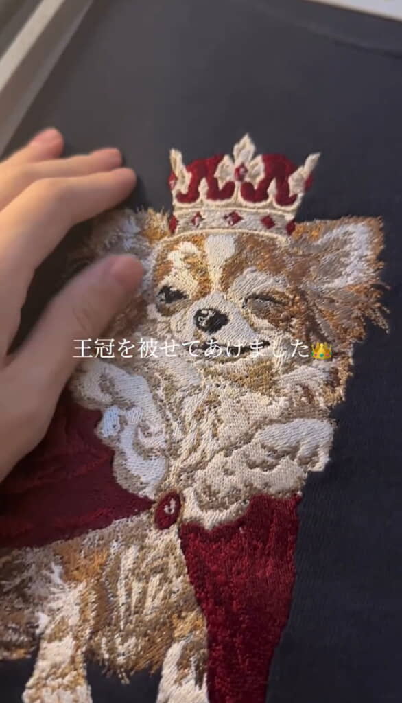 王冠とマントがお似合い