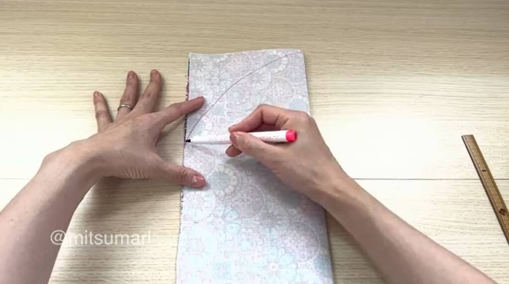 円弧を描きます